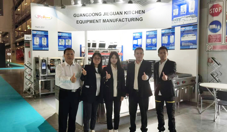 2023 Octubre Italia ANFITRIÓN Milán