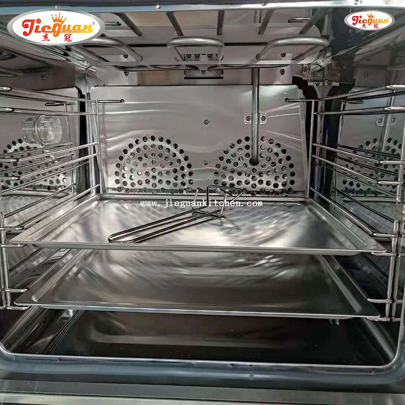 Horno eléctrico de convección en perspectiva con vaporizador.